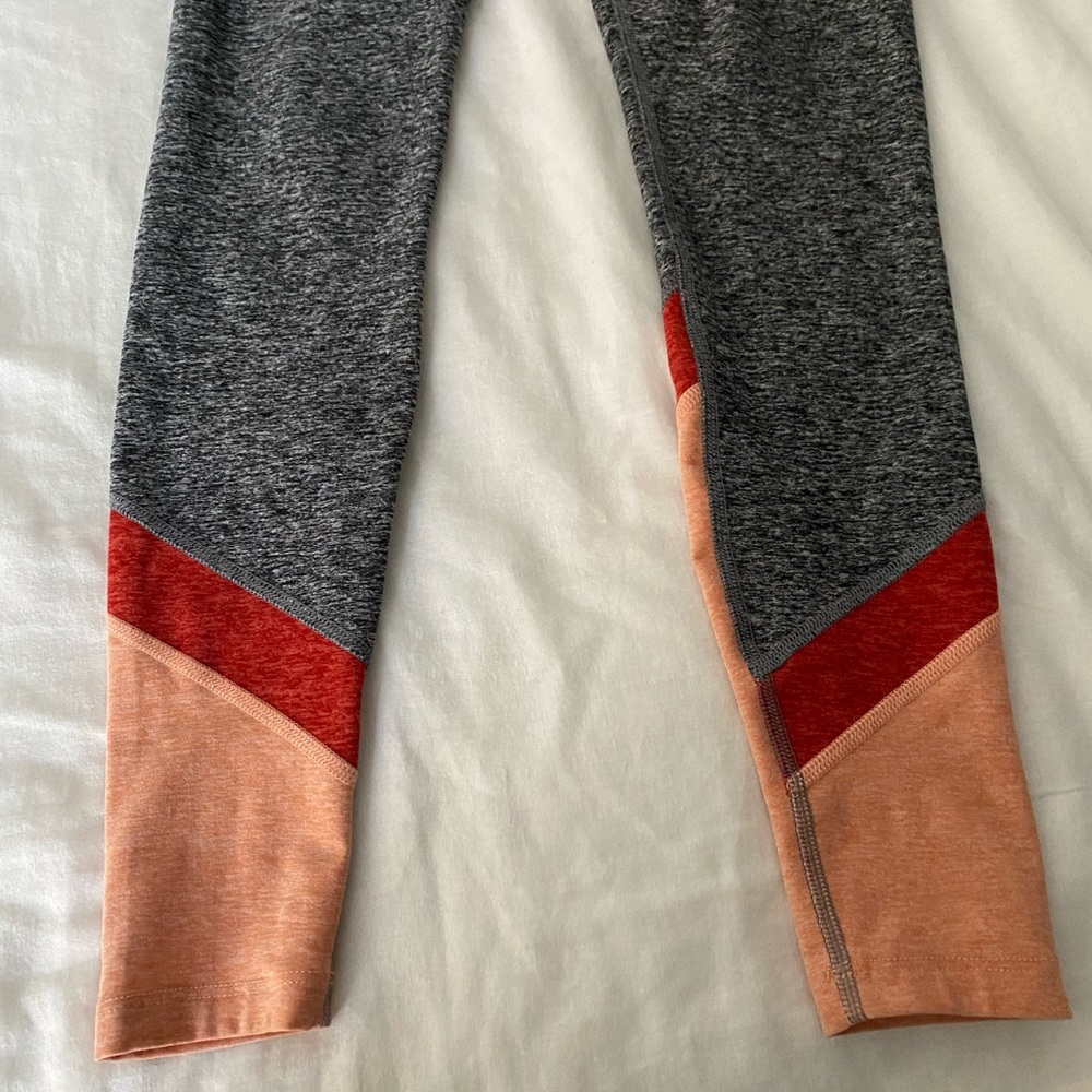 Beyond Yoga leggings - Picture 10 of 10